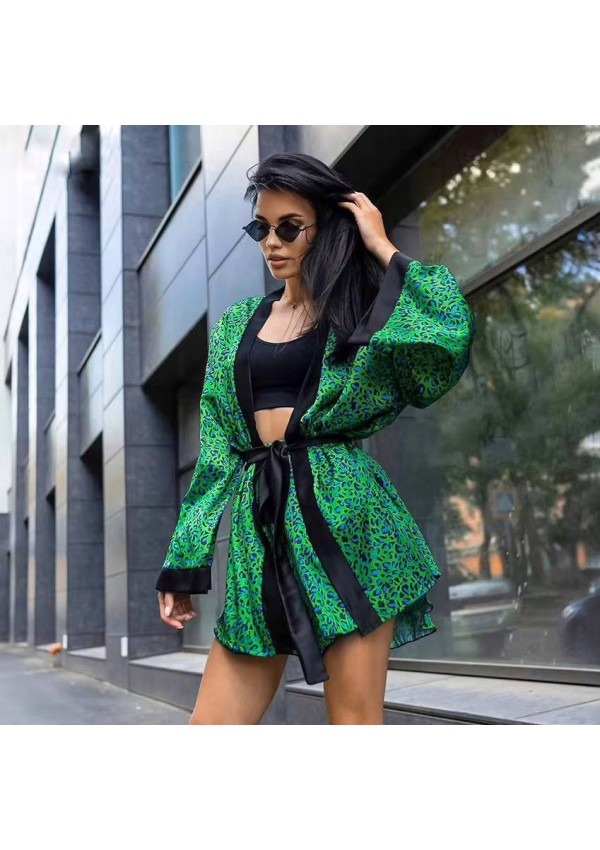 Diva bathrobe for women | Elegant, luxurious, for home comfort