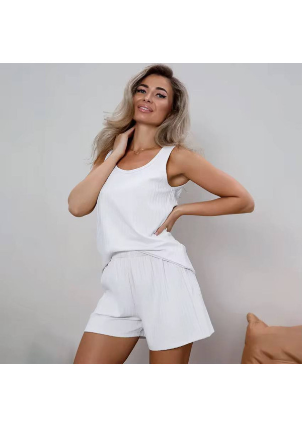Women's pajamas with shorts: elegance, comfort, for summer
