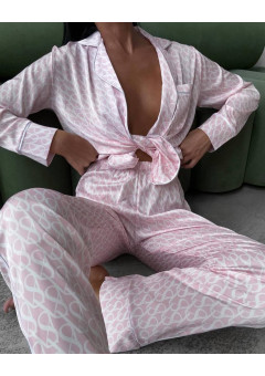 Rožinė pižama moterims: švelnumas, patogumas, elegancija