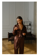 Moteriška pižama su kelnėmis: stilius, komfortas namuose