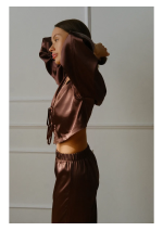 Moteriška pižama su kelnėmis: stilius, komfortas namuose