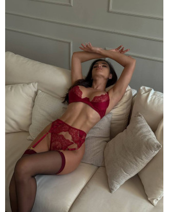 Isa Black apatinio trikotažo komplektas: elegancija, stilius, komfortas