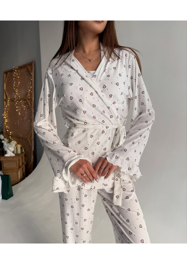 3 dalių pižama su širdelėmis: romantika, žaismingumas, komfortas